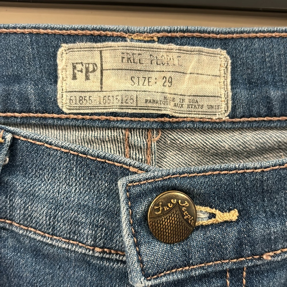 Free People Cottage Core Straight Leg Blue Jeans size 29, 98% Cotton/2% Spandex - Picture 9 of 13